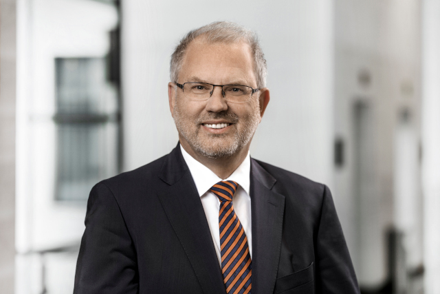 Prof. Dr. Werner Langen, Partner